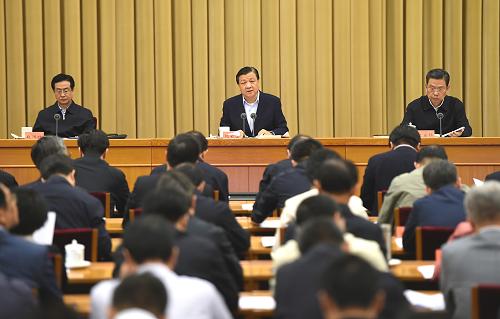 5月6日,中央党的群众路线教育实践活动领导小组召开视频会议。中共中央政治局常委、中央党的群众路线教育实践活动领导小组组长刘云山出席并讲话。 新华社记者 马占成 摄